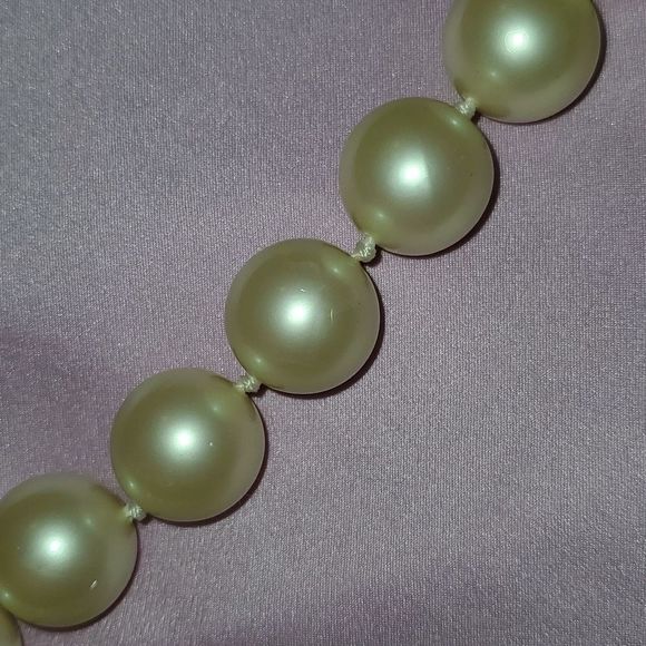 Vintage Large White Champagne Faux Knotted Pearl Strand Beaded Necklace 24”‎ - Picture 5 of 7